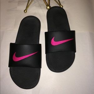 Nike flip flop